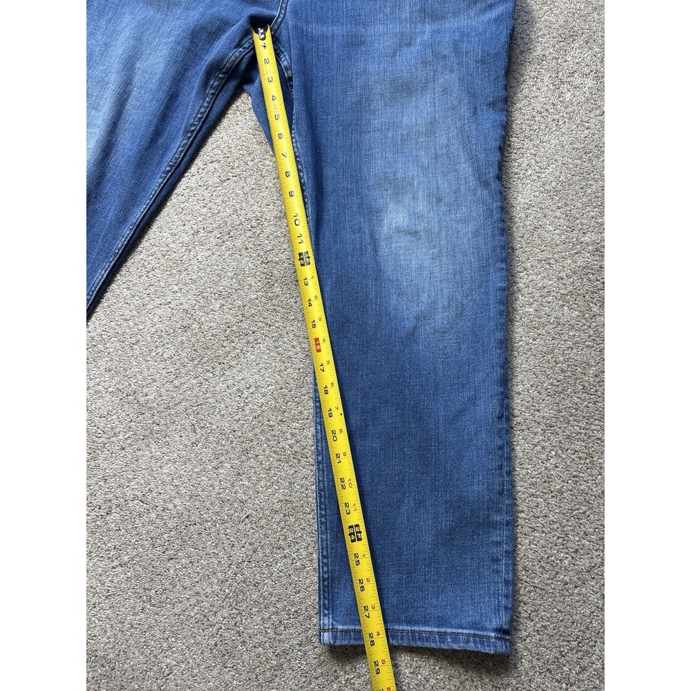 Tommy Bahama Indigo Palms Blue Jeans Men's 42x30 Classic Fit Light Washed Denim - Picture 9 of 10